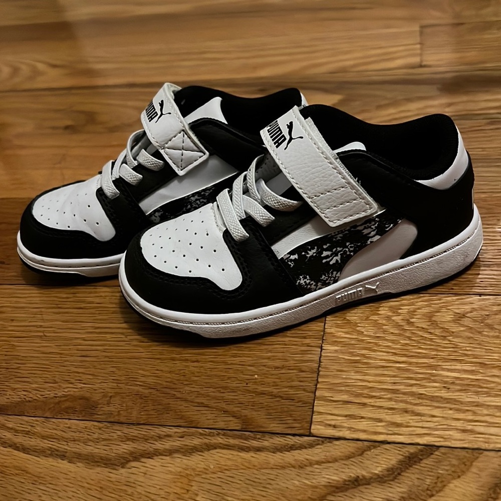 Fresh Black & White Puma Rebound Layup Camo sneakers, toddler size 9C, slip on
